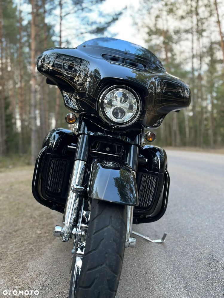 Harley-Davidson CVO Street Glide - 1