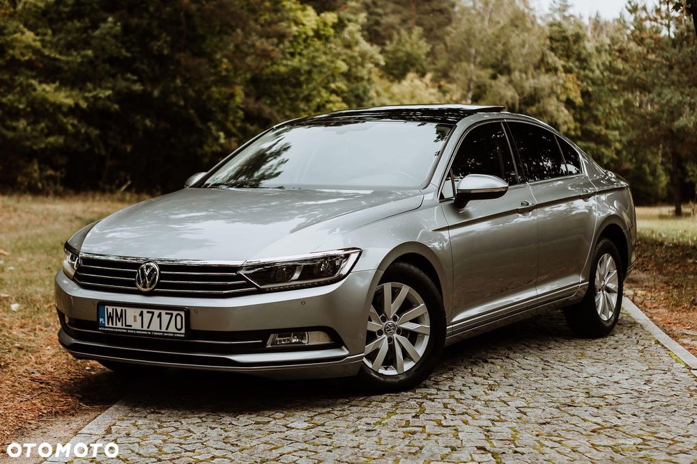 Volkswagen Passat 1.6 TDI (BlueMotion Technology) DSG Comfortline - 12
