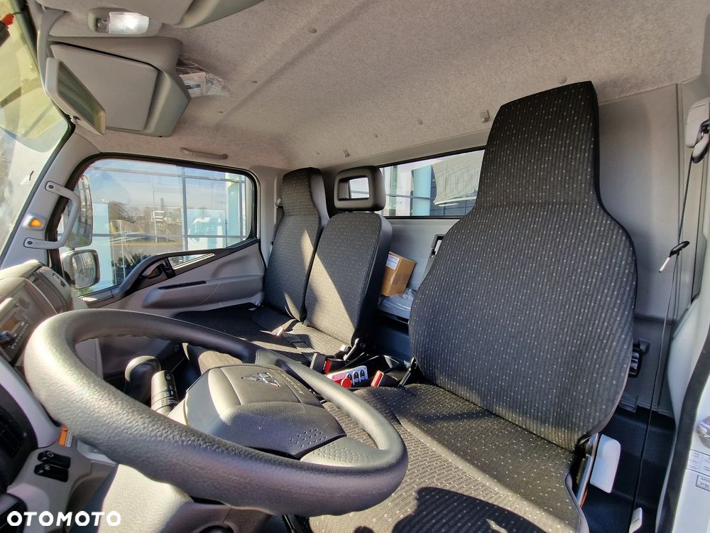 FUSO Canter 9C18 AMT 4x2 - 13
