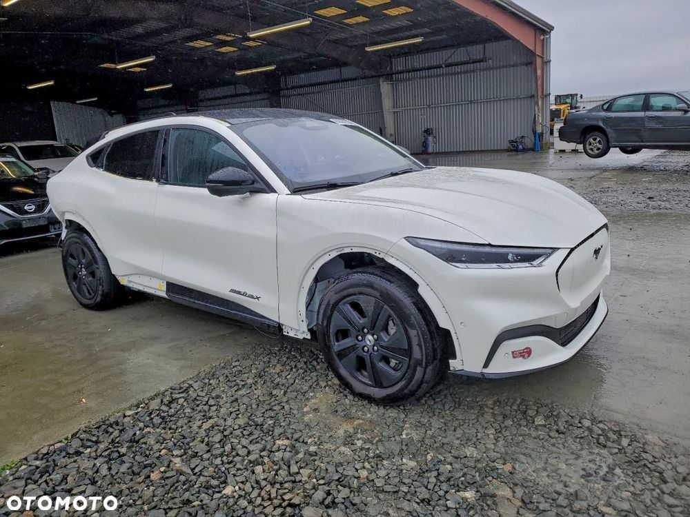 Ford Mustang Mach-E - 5