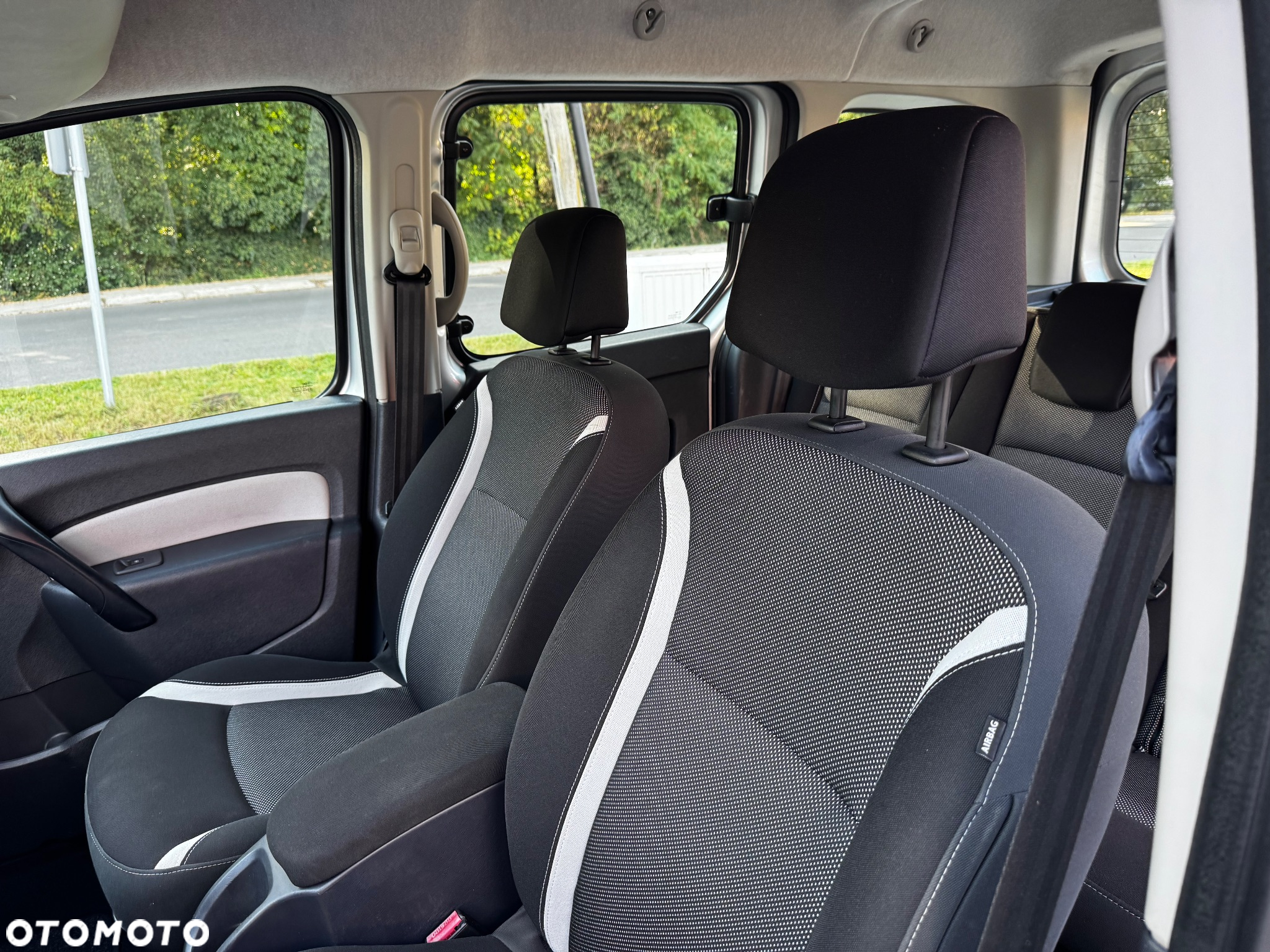 Renault Kangoo 1.5 dCi Business Eu6 - 23