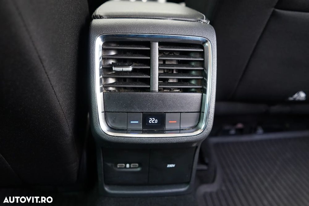 Skoda Octavia 2.0 TDI DSG Style - 28