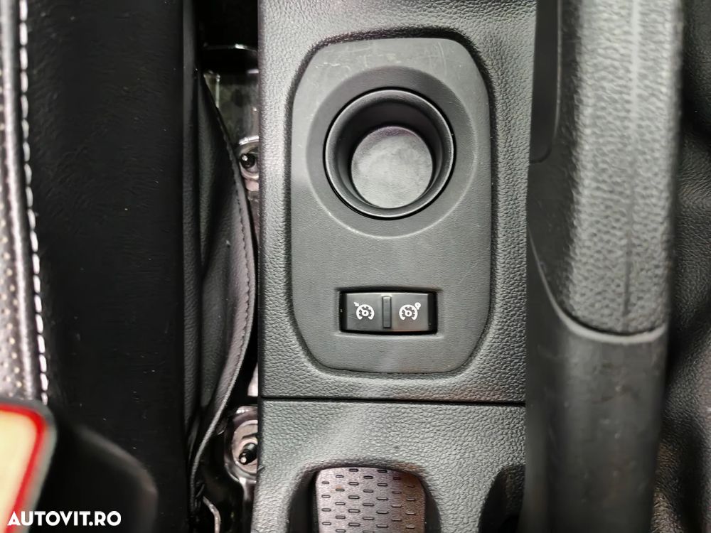 Dacia Duster 1.6 SCe Prestige jante 17" - 14
