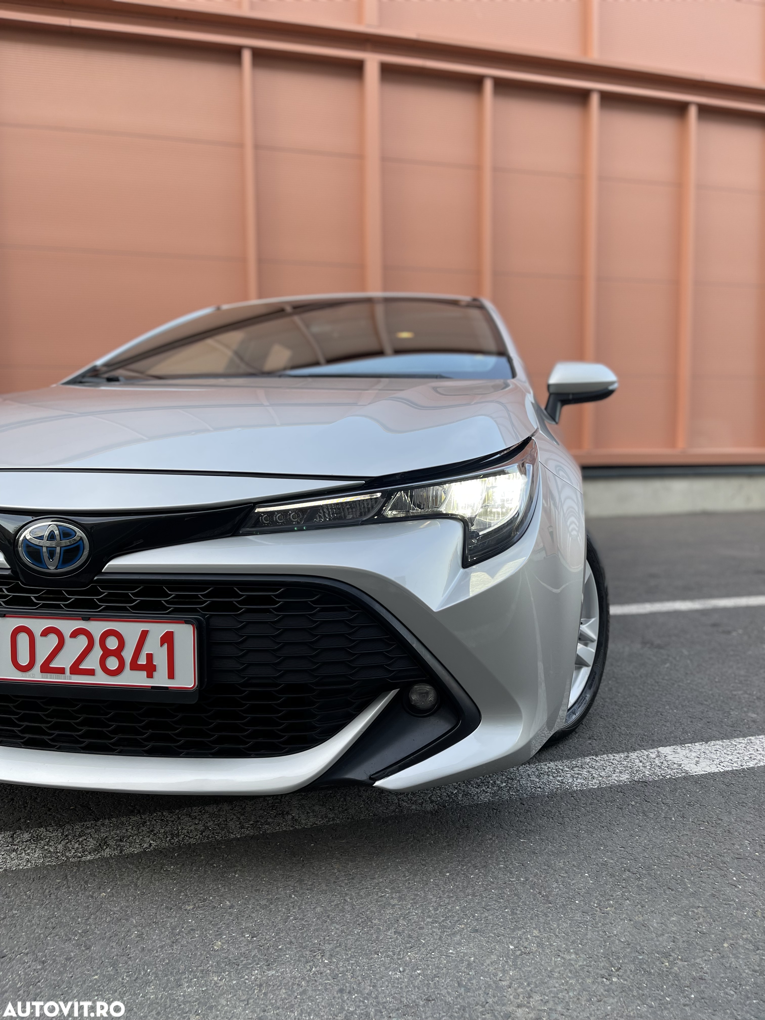 Toyota Corolla 1.8 HSD Business - 16