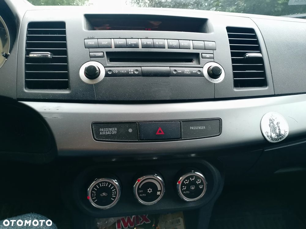 Mitsubishi Lancer 1.8 Invite - 10