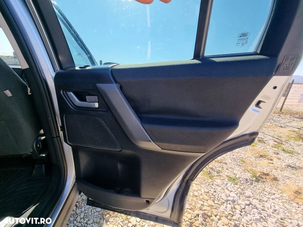 Land Rover Freelander 2.2 TD4 E - 36