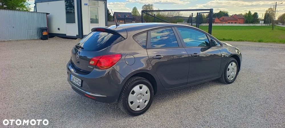 Opel Astra 1.4 Turbo 150 Jahre - 8
