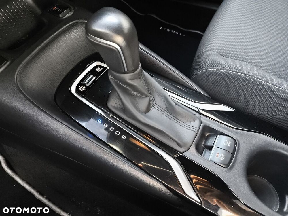 Toyota Corolla 1.8 Hybrid Comfort - 24