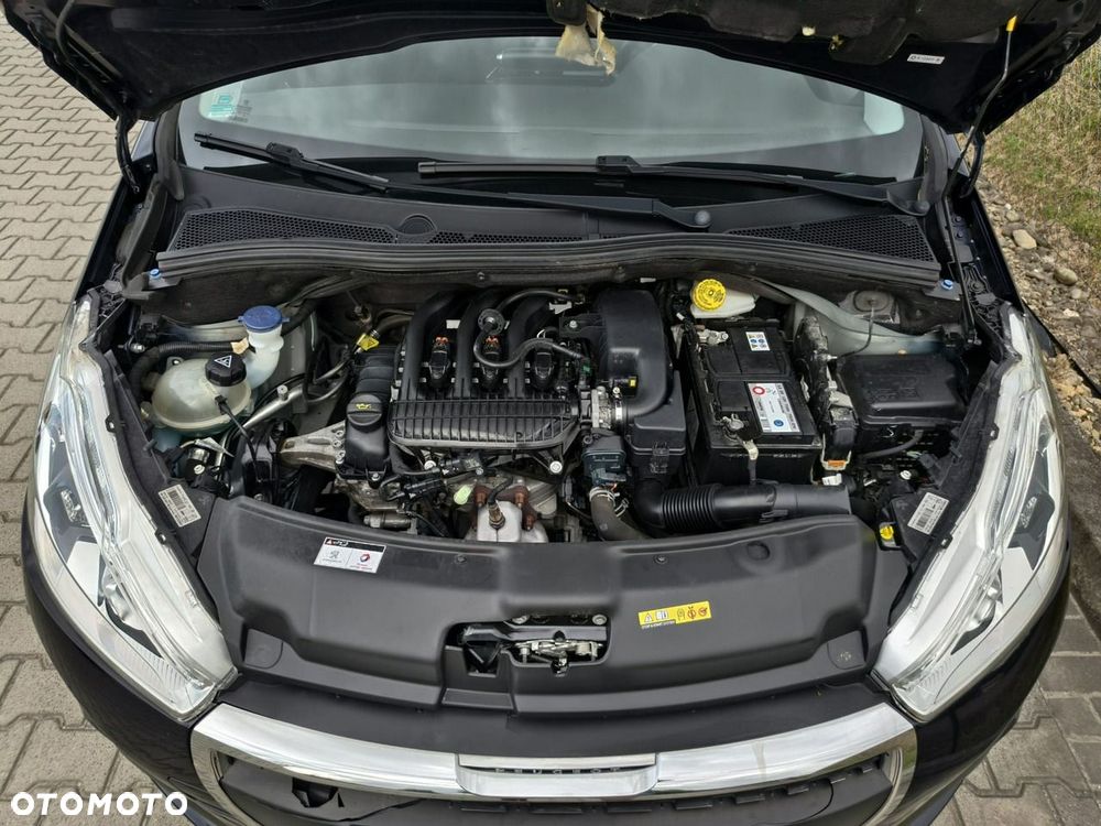 Peugeot 208 - 28