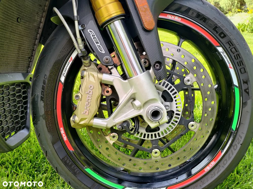 Aprilia Tuono - 8