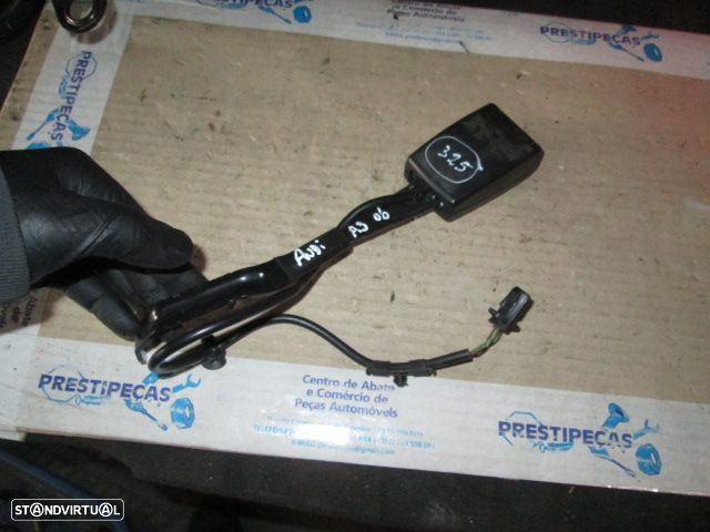 Pre-Tensor 8P0857756E AUDI A3 2006 BANCO FD - 1
