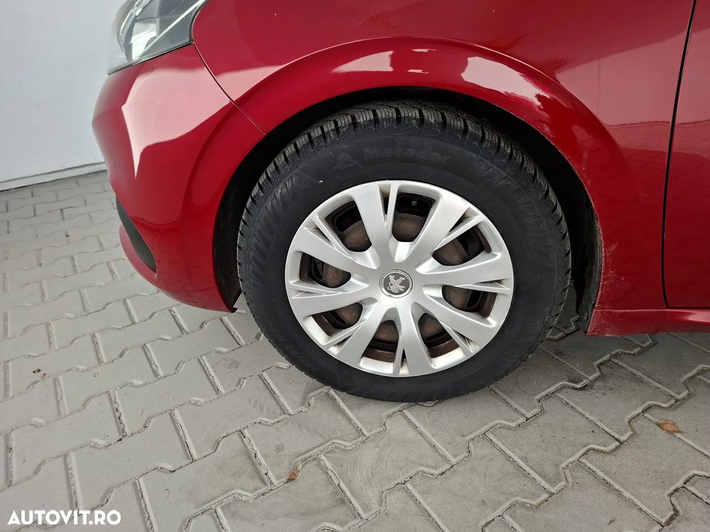 Peugeot 208 1.2 L PureTech Allure - 6