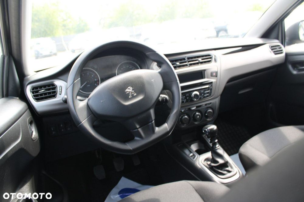 Peugeot 301 - 15