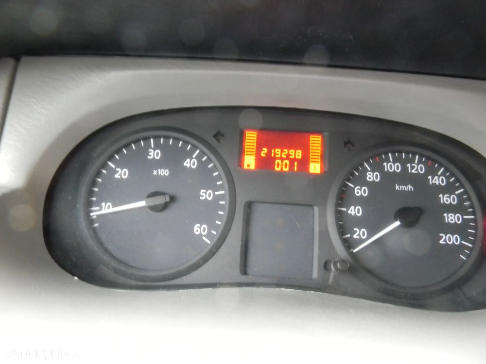 Renault Trafic - 22