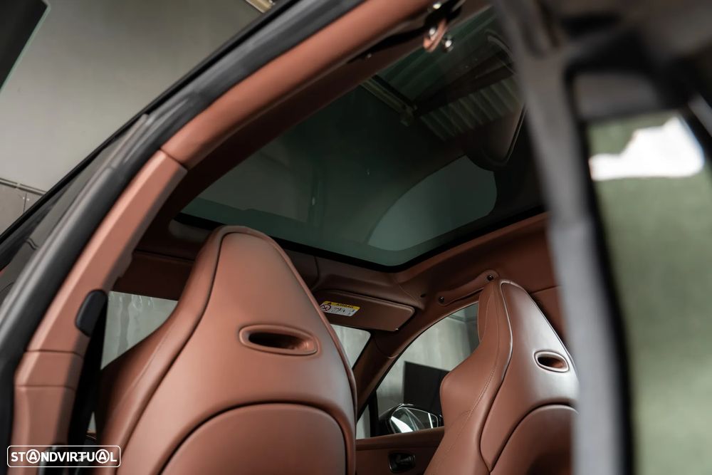 Aston Martin DBX 707 - 29