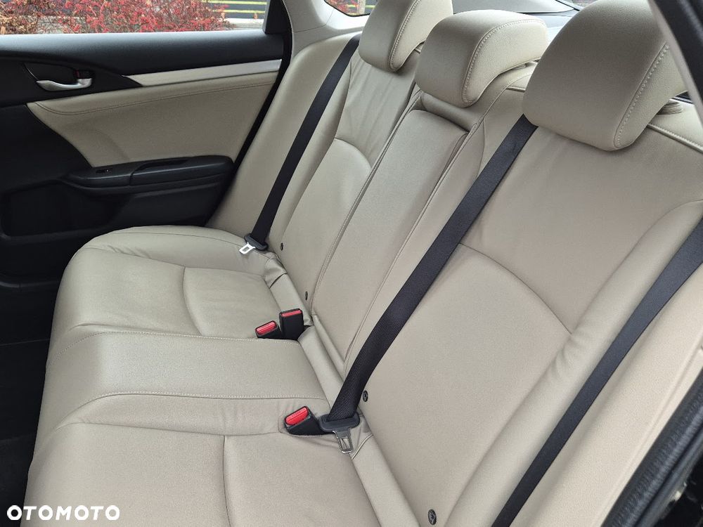 Honda Civic 1.5 i-VTEC Turbo CVT Executive - 23