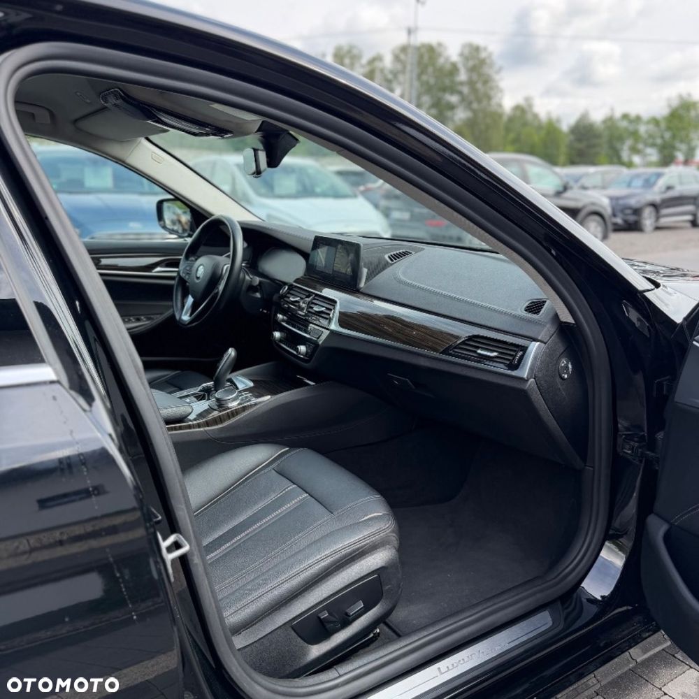 BMW Seria 5 - 34