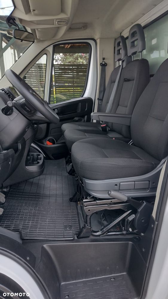 Fiat Fiat DUCATO Kontener 8EP Krajowy ASO Niski przebieg WINDA 750kg - 13