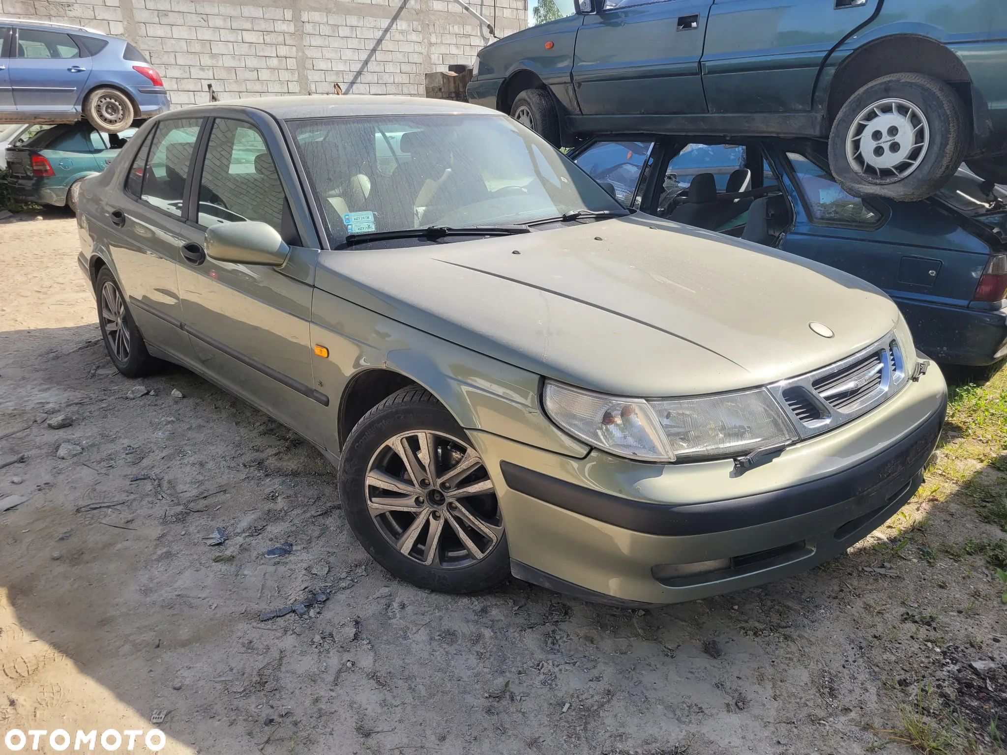SAAB 95 I fotel fotele kanapa deska kokpit podsufitka boczek boczki klamka podłokietnik licznik prędkościomierz panel szyb - 1