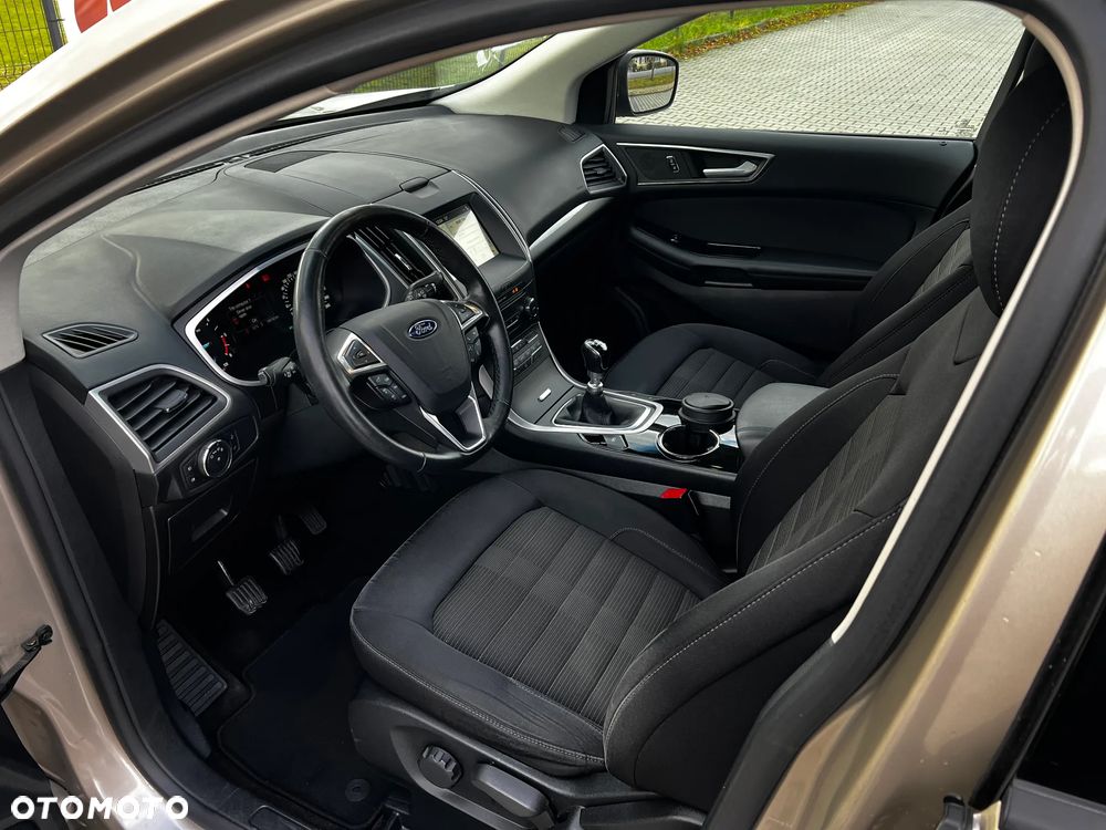 Ford Edge 2.0 TDCi 4WD Titanium - 8