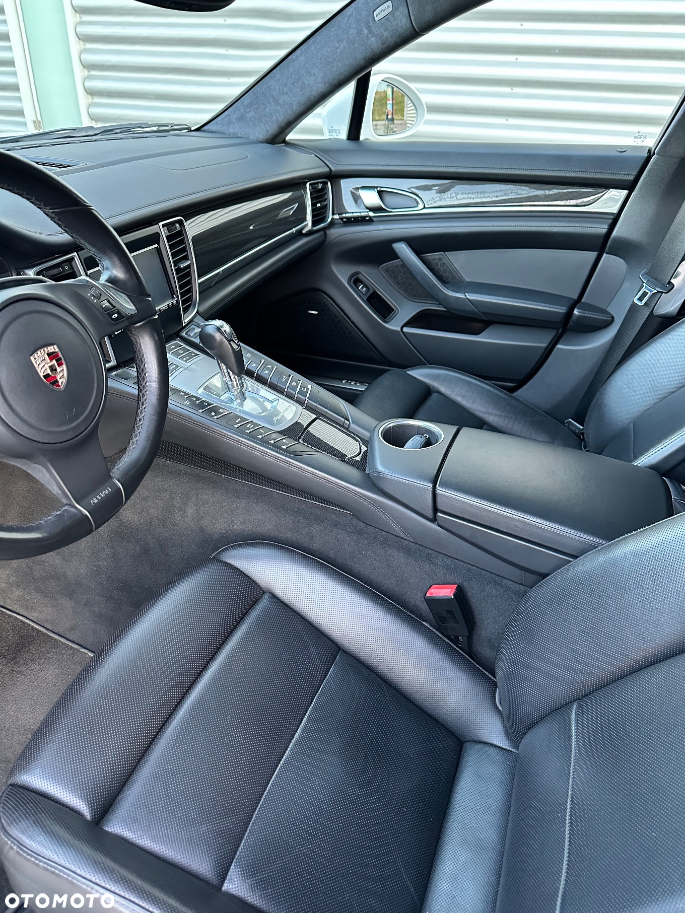 Porsche Panamera Turbo PDK - 21