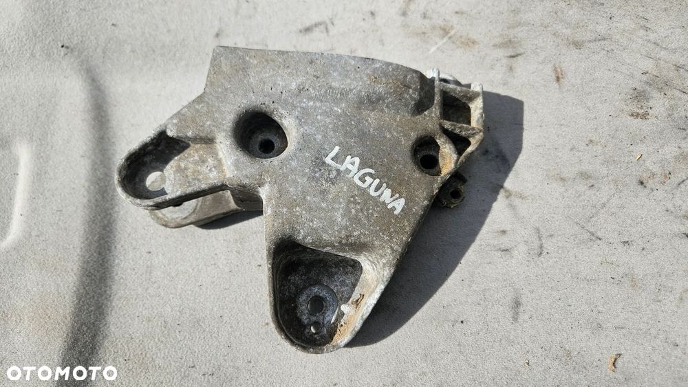 Łapa wspornik silnika Renault Laguna II 1,8 16V 8200027116 - 1