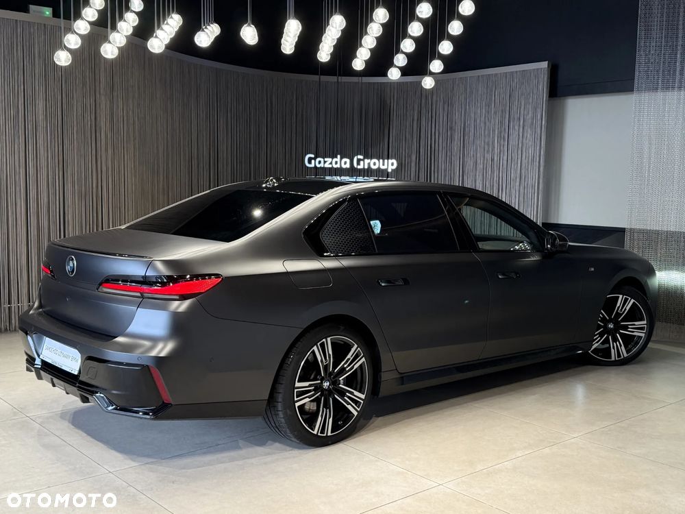 BMW Seria 7 740d xDrive mHEV sport - 7