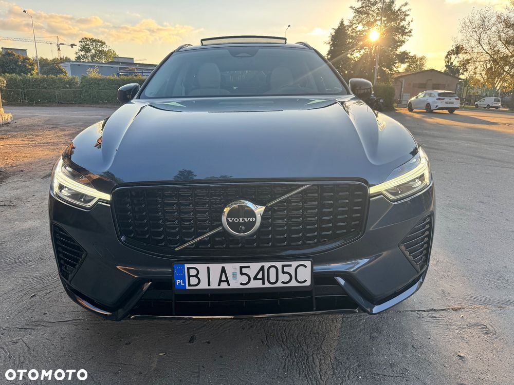 Volvo XC 60 T8 Plug-In Hybrid AWD Plus Dark - 5