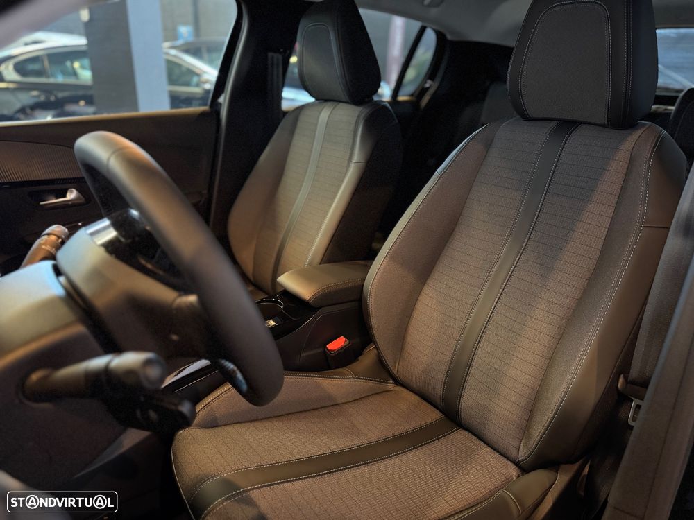 Peugeot e-208 50 kWh Allure - 6