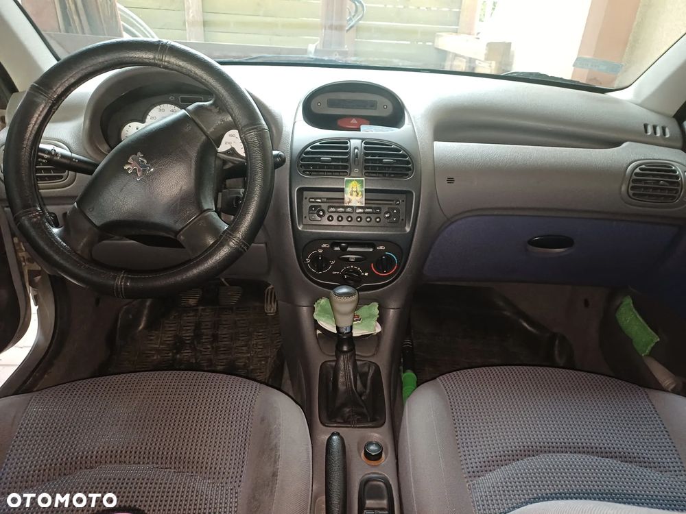 Peugeot 206 75 Grand Filou - 5
