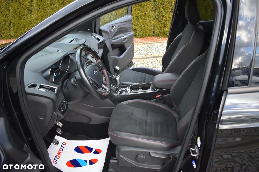 Ford Kuga 1.5 EcoBoost 2x4 ST-Line - 7