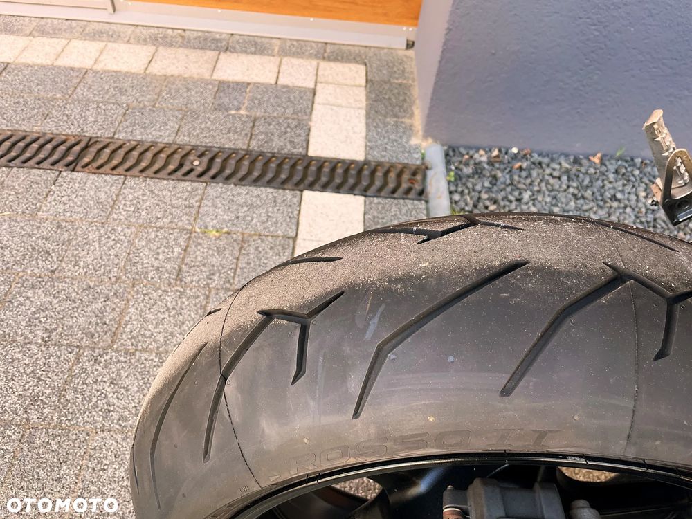 Yamaha FZ - 12