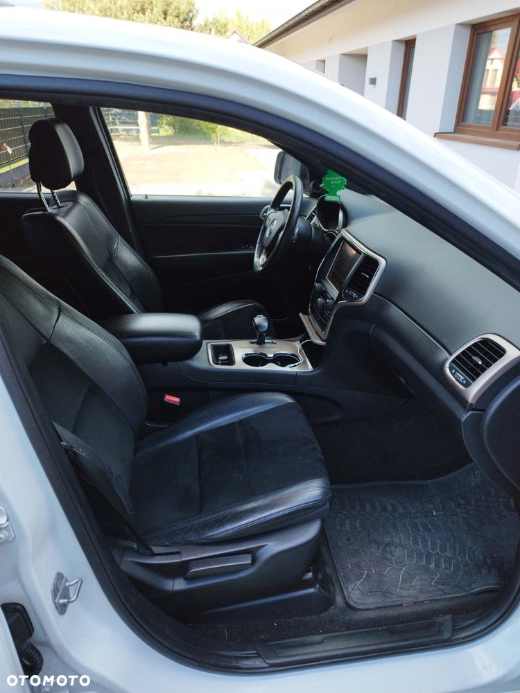 Jeep Grand Cherokee 3.6 V6 Laredo - 19