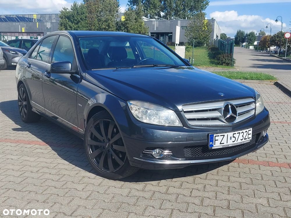 Mercedes-Benz Klasa C 220 CDI BlueEff 4-Matic Elegance - 1