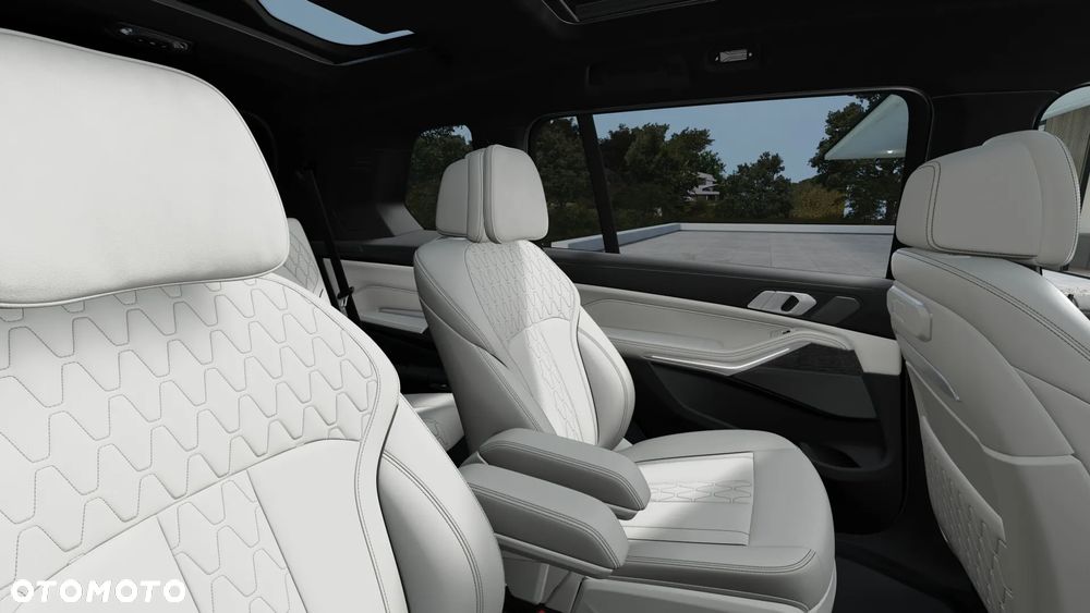 BMW X7 xDrive40i - 13