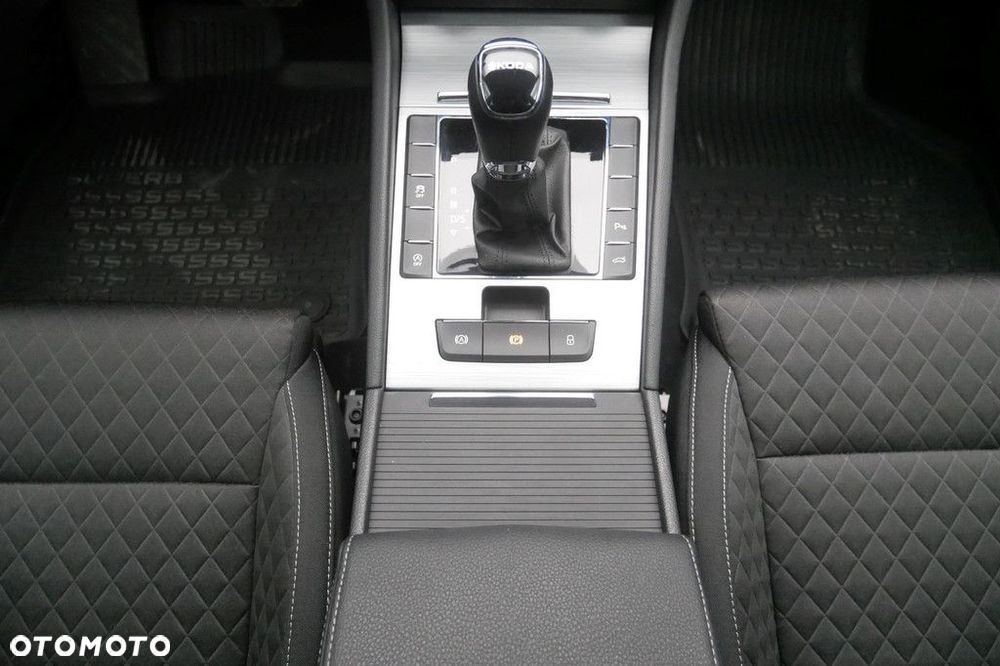 Skoda Superb - 11