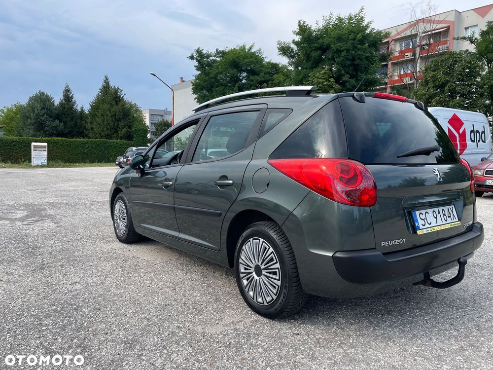 Peugeot 207 - 3
