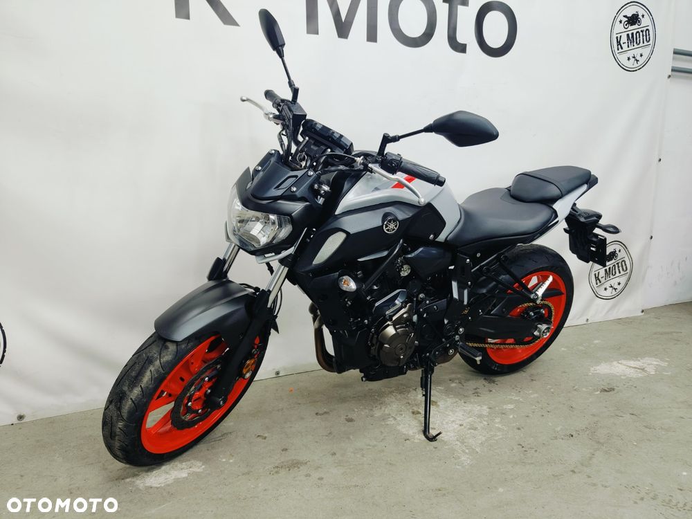 Yamaha MT - 19
