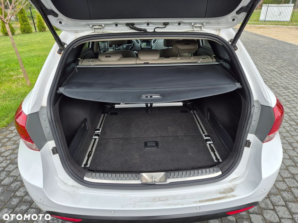 Hyundai i40 Kombi 1.7 CRDi DCT Premium - 34