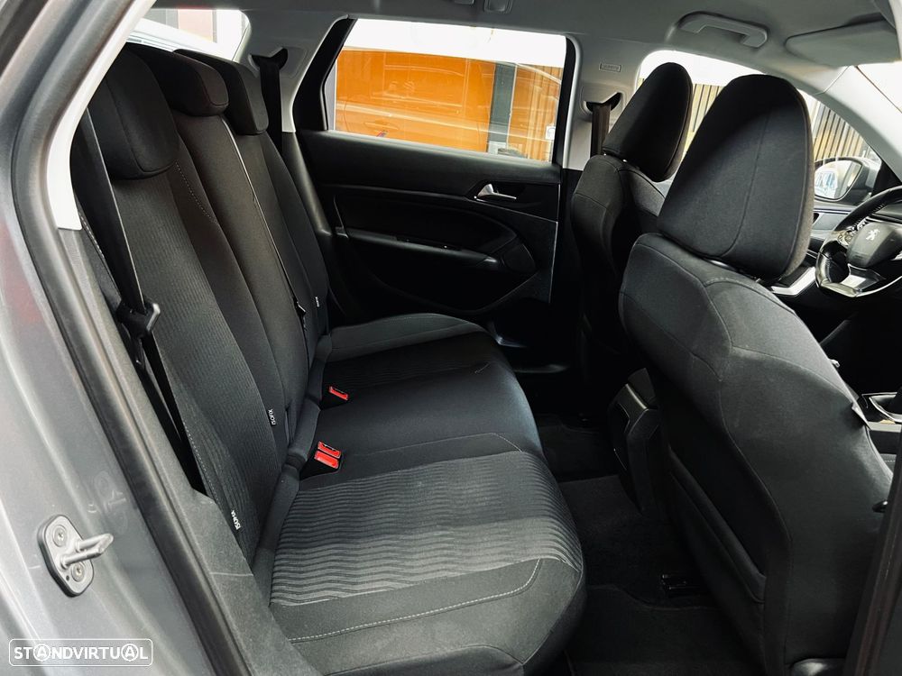 Peugeot 308 1.6 BlueHDi Style - 21