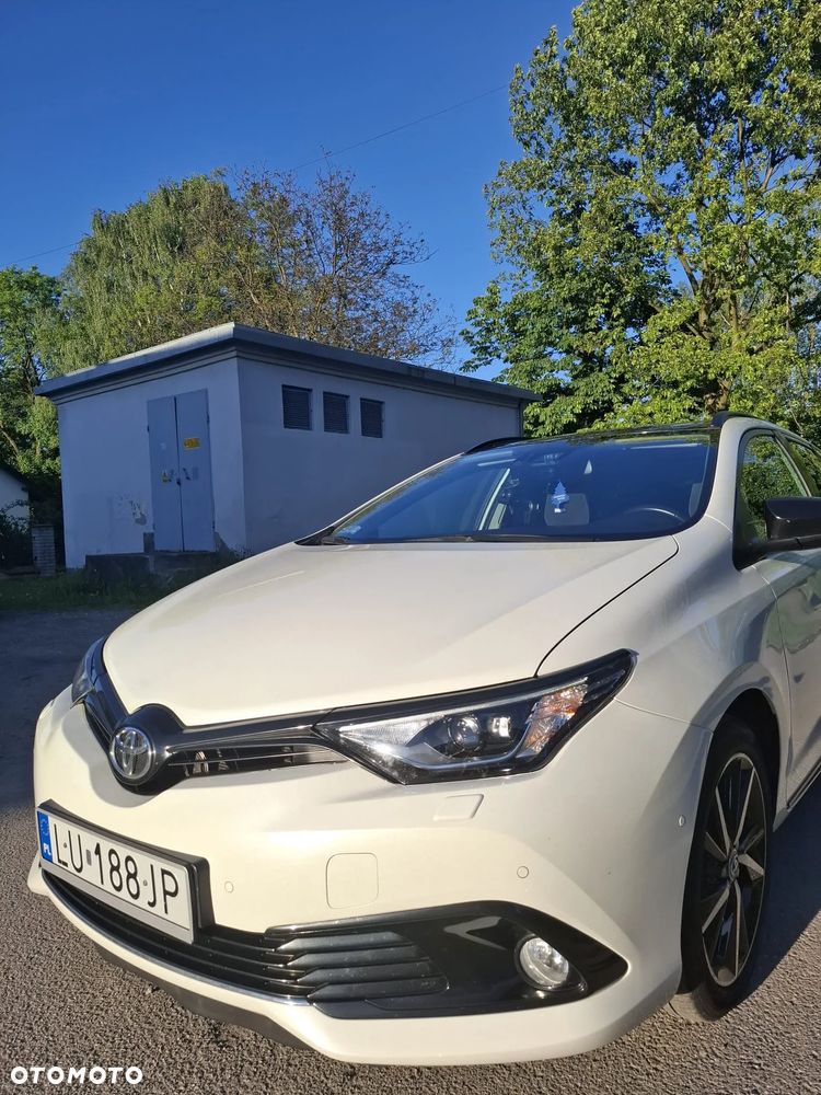 Toyota Auris 1.6 Selection - 2
