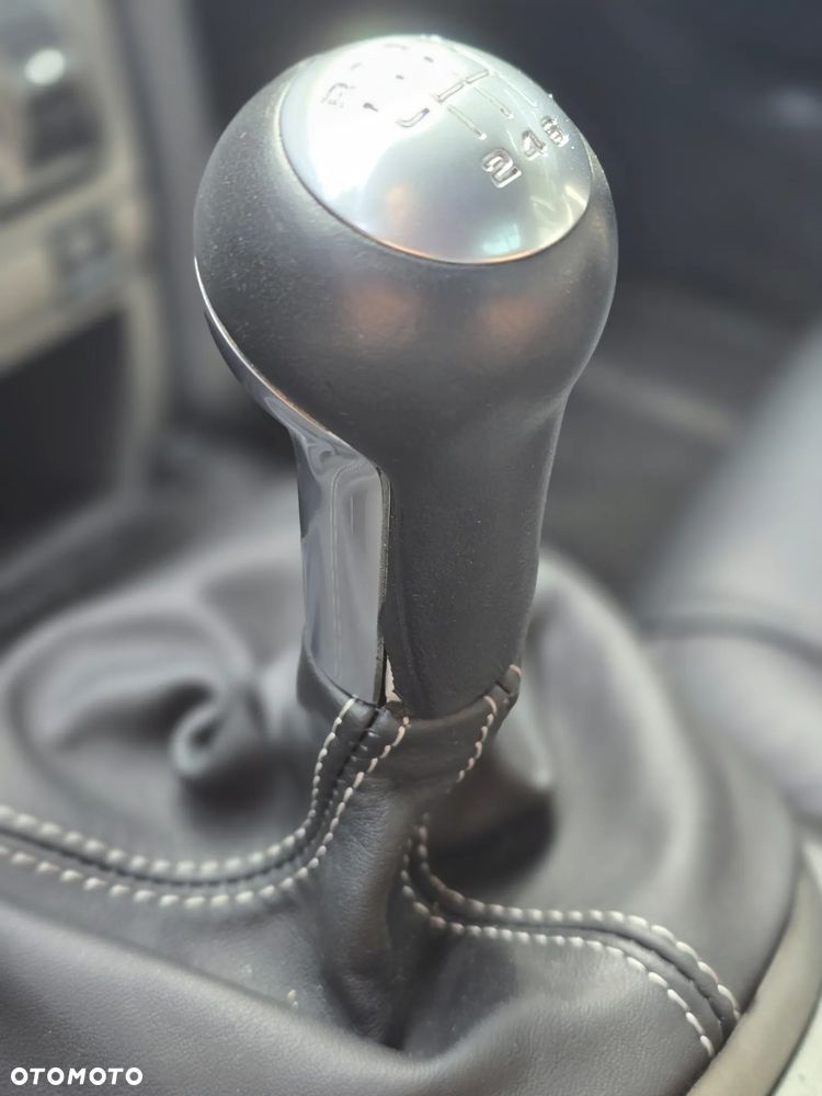 Porsche 911 Carrera - 19
