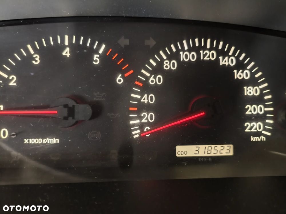 Toyota Corolla Verso 2.0 D-4D Sol - 13