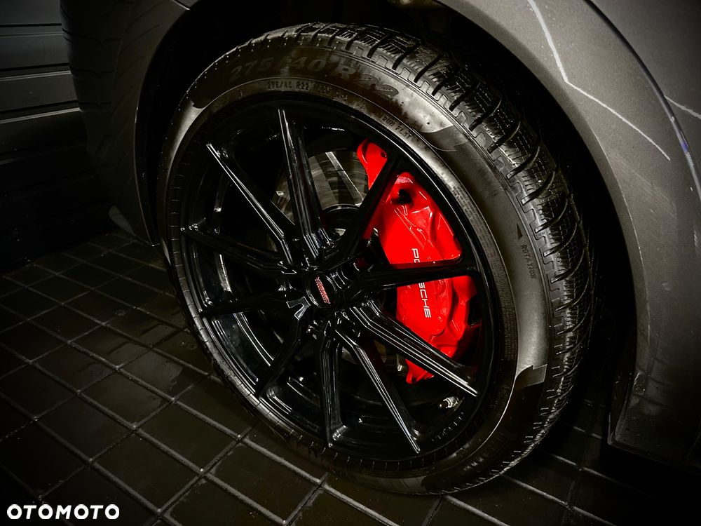 Porsche Cayenne Coupe - 12