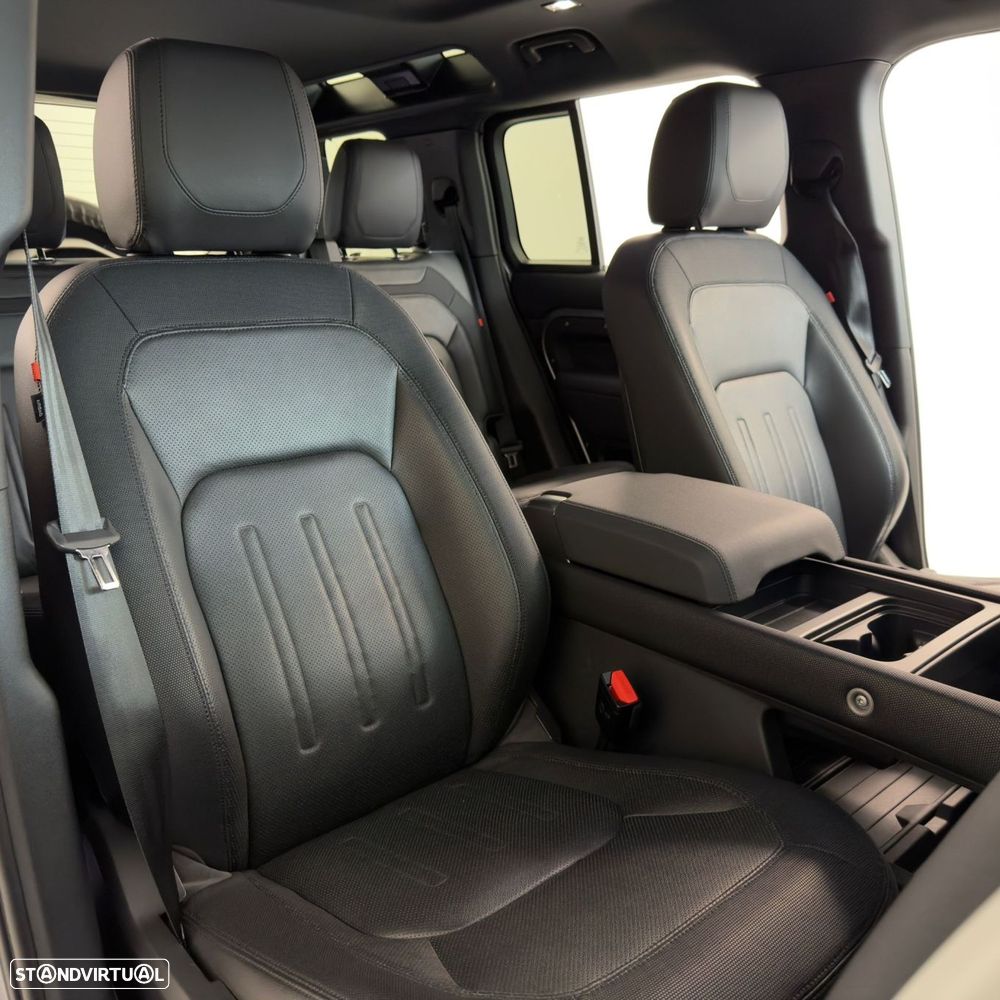Land Rover Defender 110 D250 X-Dynamic HSE - 16
