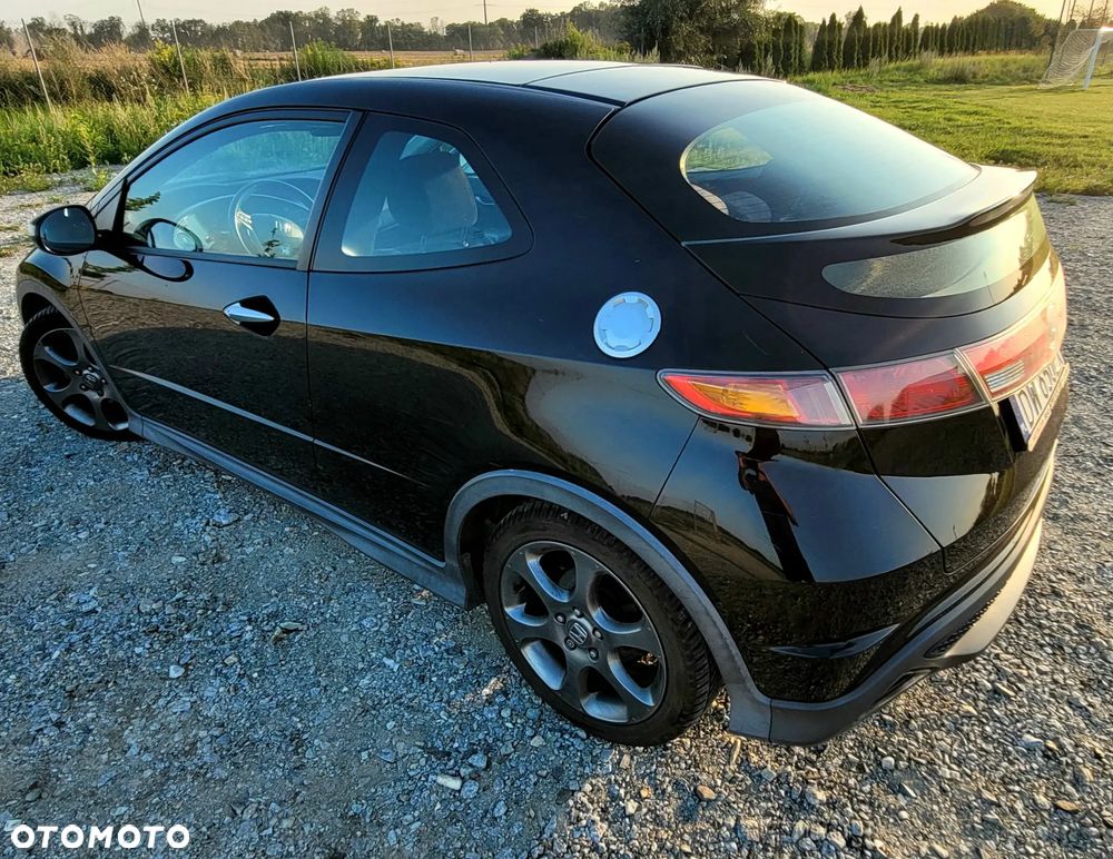 Honda Civic 1.8 LX Coupe - 8
