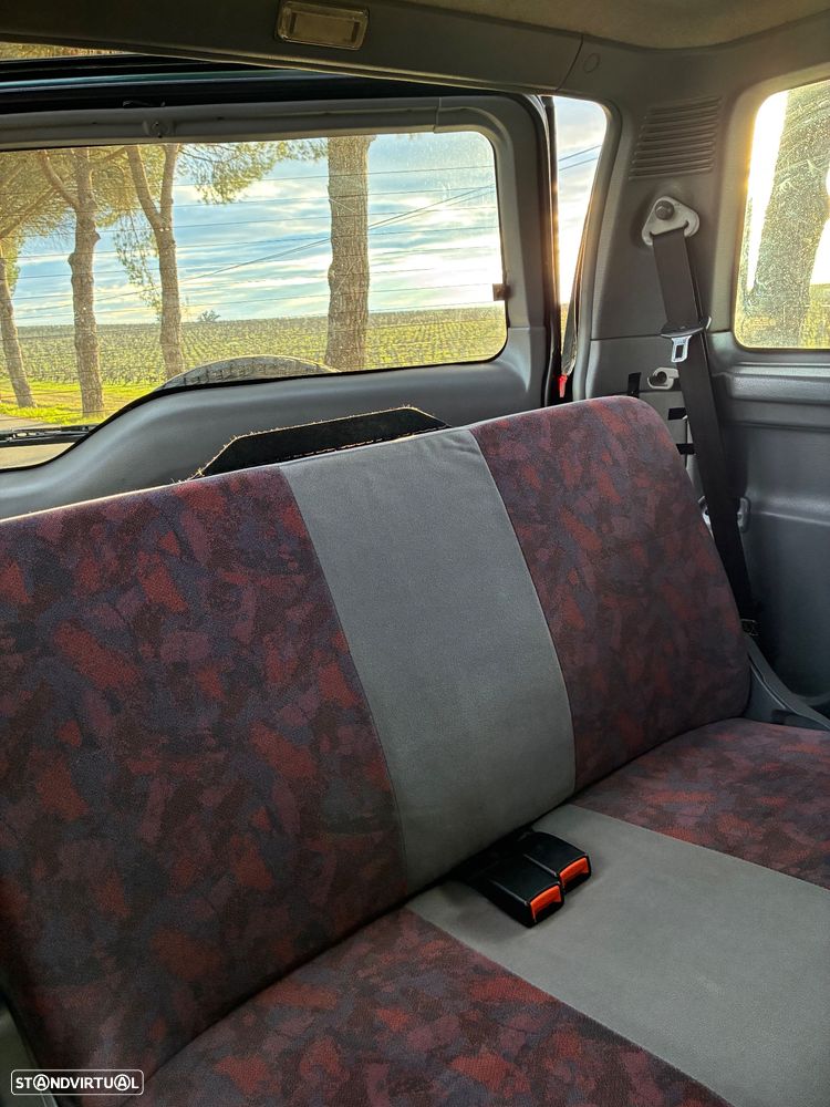 Nissan Terrano II 2.7 TDi SE AC+TA - 8