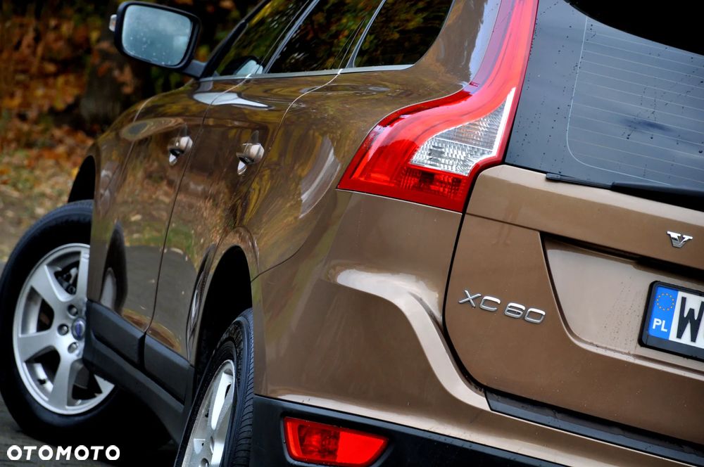 Volvo XC 60 2.4D Momentum - 19