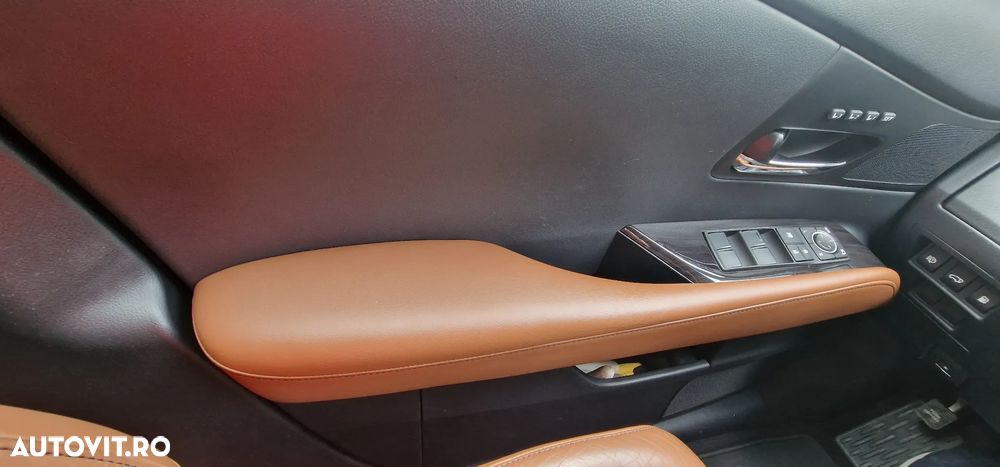 Lexus Seria RX 450h (hybrid) - 15