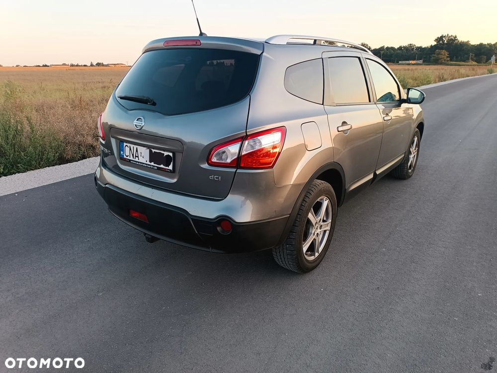 Nissan Qashqai+2 - 4
